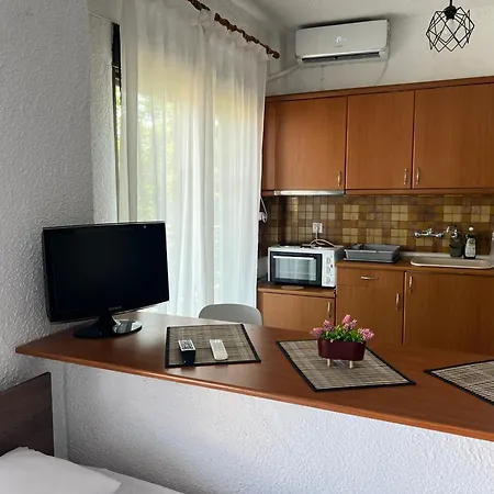 Pelekan And Athina 22 Apartmán